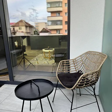 The Nest Apartment Minimalist Cluj-Napoca Exterior photo