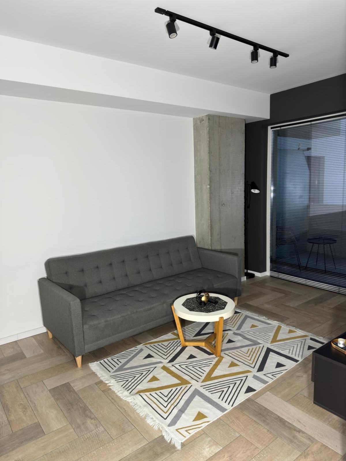 The Nest Minimalist